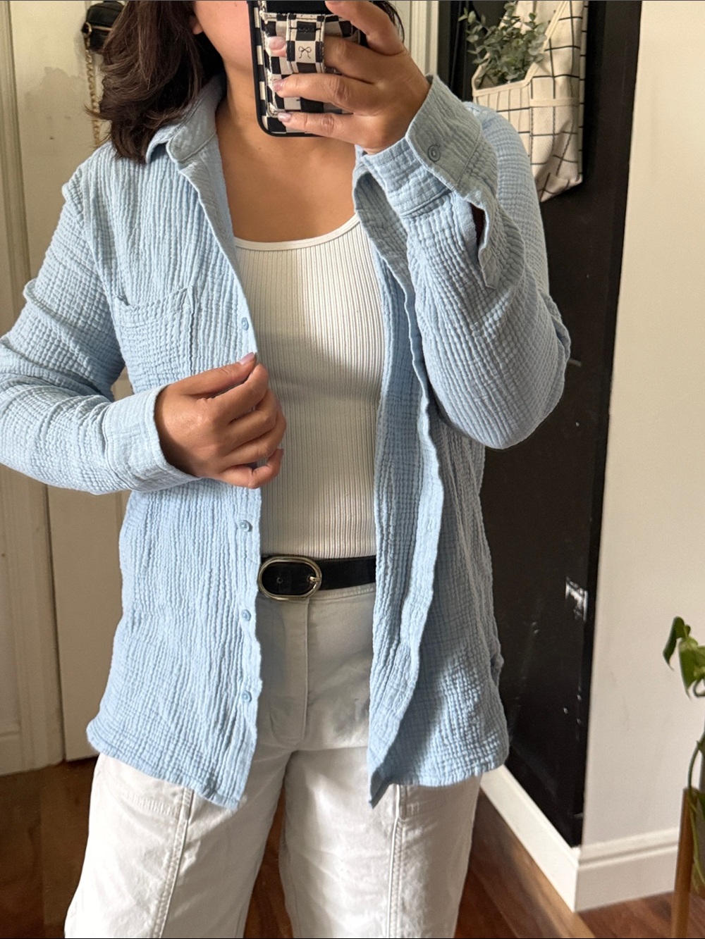 Anne Klein Jeans light blue crinkle gauze button-down shirt. M